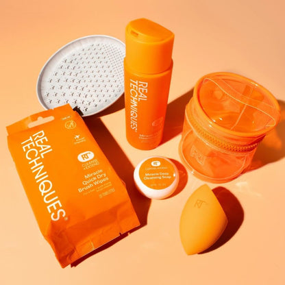 Real Techniques Miracle globinski čistilni gel za čopiče in gobice za ličenje, šampon za čiščenje pripomočkov za ličenje, veganski izdelek brez testiranja na živalih, 118 ml